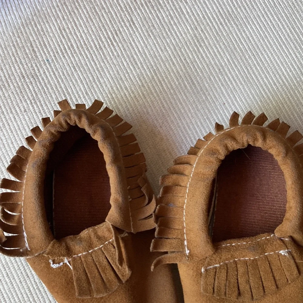 moccasins baby gently
